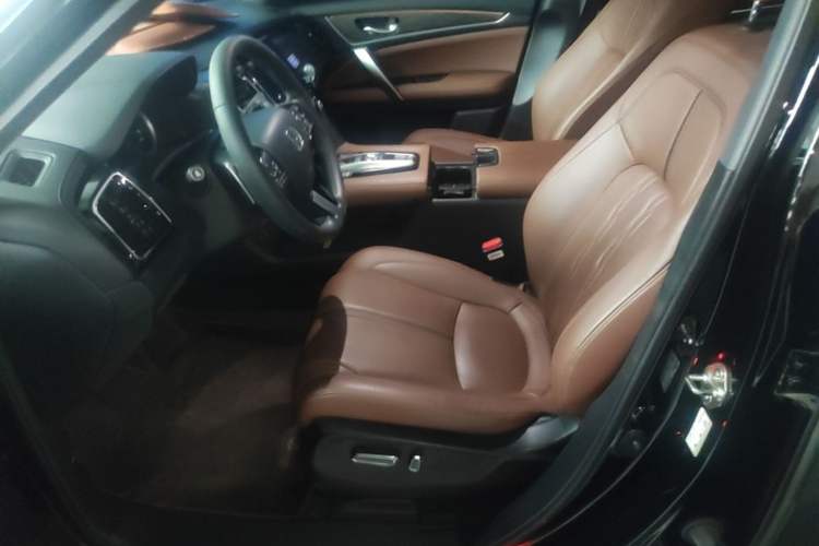 Used Honda UR-V 2020 370TURBO Two-Wheel Drive Luxury Edition Left Front Seat