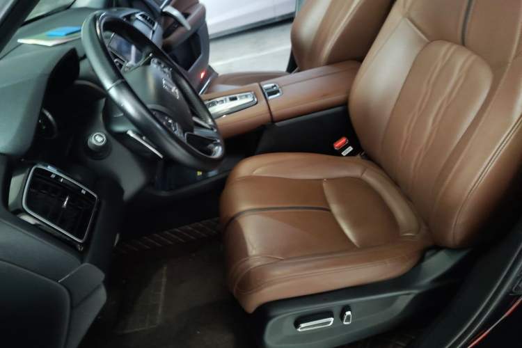 Used Honda UR-V 2020 370TURBO Two-Wheel Drive Luxury Edition Left Front Seat