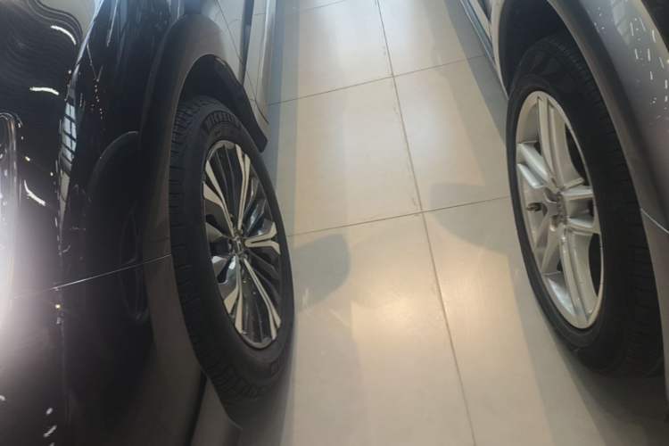 Used Honda UR-V 2020 370TURBO Two-Wheel Drive Luxury Edition Left Front Wheel Hub