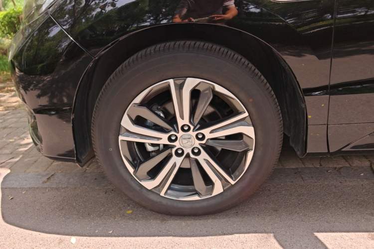 Used Honda UR-V 2020 240TURBO Two-Wheel Drive Zhiyue Version Left Front Wheel Hub