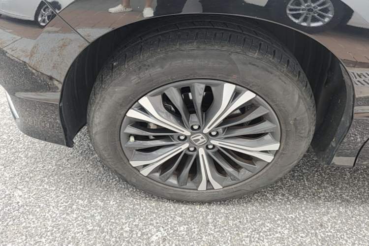 Used Honda UR-V 2020 370TURBO Four-Wheel Drive Prestige Edition Left Front Wheel Hub