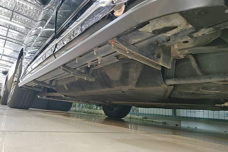 Used Honda UR-V 2020 370TURBO Four-Wheel Drive Prestige Edition Left Side Sill
