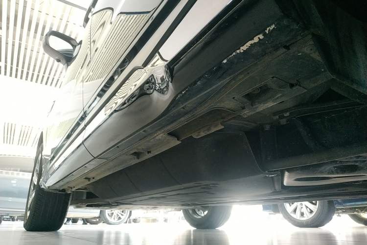 Used Honda UR-V 2020 240TURBO Two-Wheel Drive Zhiyue Version Left Side Sill