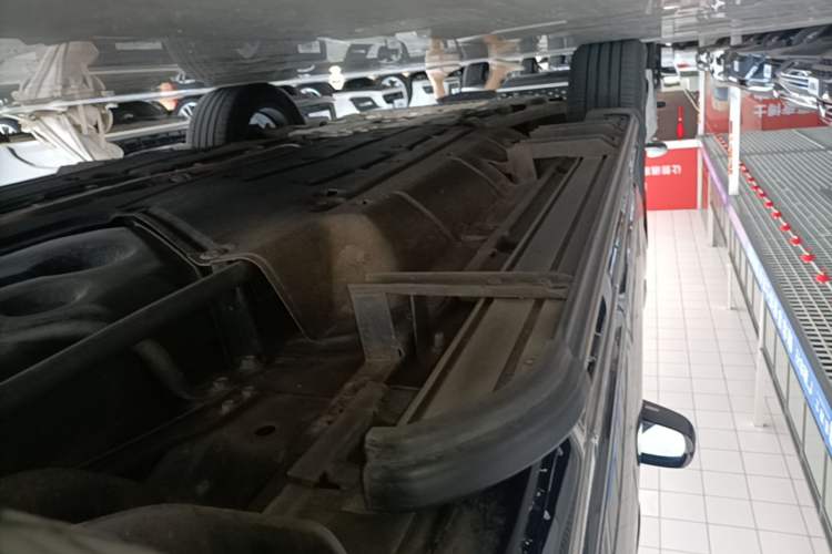 Used Honda UR-V 2020 370TURBO Four-Wheel Drive Prestige Edition Left Side Sill