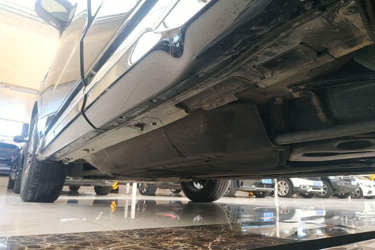 Used Honda UR-V 2020 370TURBO Two-Wheel Drive Luxury Edition Left Side Sill