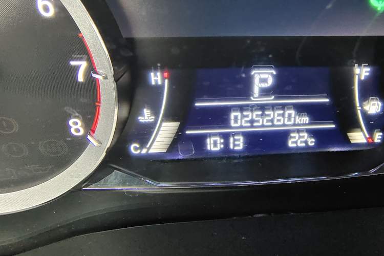 Used Honda UR-V 2020 240TURBO Two-Wheel Drive Zhiyue Version Odometer Close Up