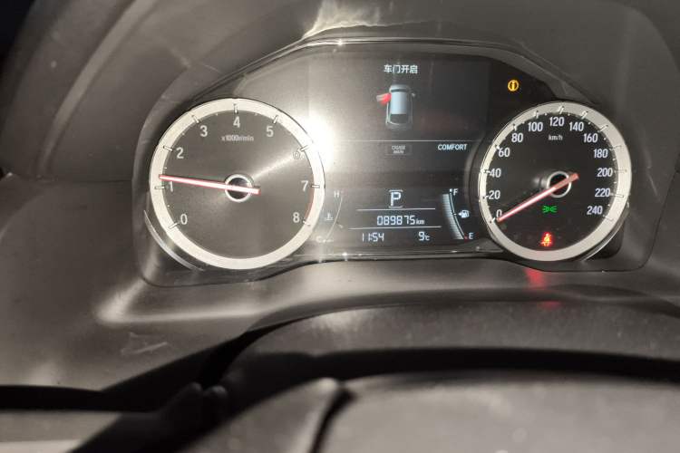 Used Honda UR-V 2020 370TURBO Two-Wheel Drive Luxury Edition Odometer Close Up