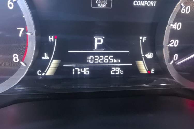 Used Honda UR-V 2020 370TURBO Four-Wheel Drive Prestige Edition Odometer Close Up