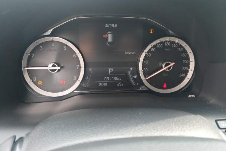 Used Honda UR-V 2020 240TURBO Two-Wheel Drive Zhiyue Version Odometer Close Up
