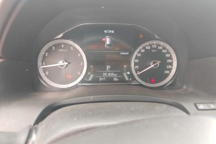 Used Honda UR-V 2020 370TURBO Two-Wheel Drive Luxury Edition Odometer Close Up