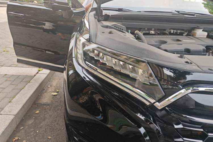 Used Honda UR-V 2020 370TURBO Two-Wheel Drive Luxury Edition Right Front Headlight