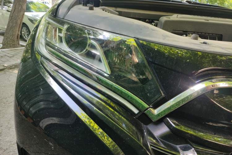 Used Honda UR-V 2020 240TURBO Two-Wheel Drive Zhiyue Version Right Front Headlight