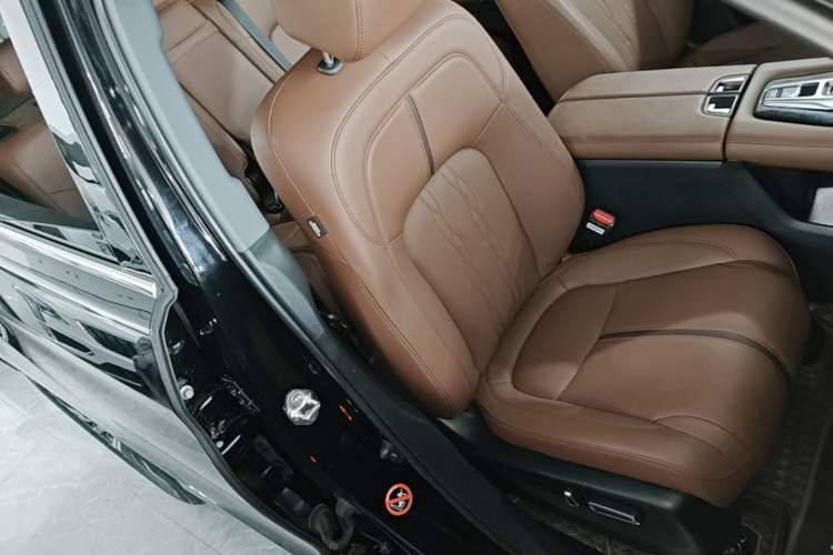 Used Honda UR-V 2020 370TURBO Four-Wheel Drive Prestige Edition Right Front Seat