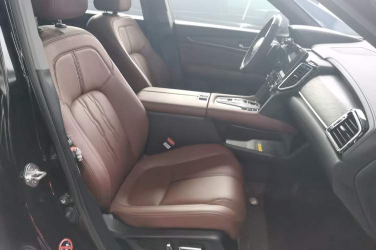 Used Honda UR-V 2020 370TURBO Two-Wheel Drive Luxury Edition Right Front Seat