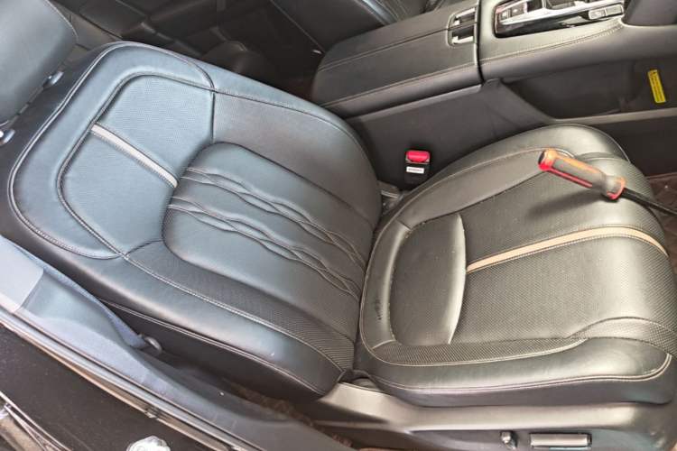 Used Honda UR-V 2020 240TURBO Two-Wheel Drive Zhiyue Version Right Front Seat