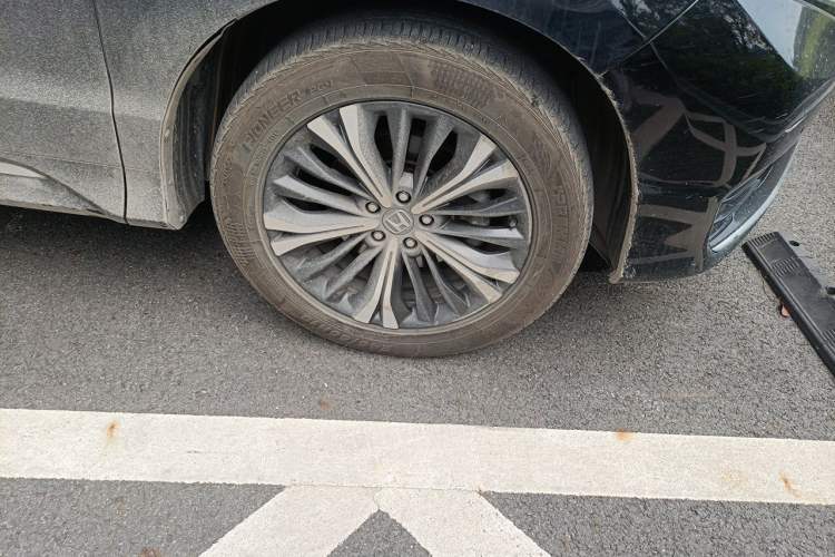 Used Honda UR-V 2020 370TURBO Two-Wheel Drive Luxury Edition Right Front Wheel Hub