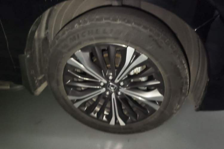 Used Honda UR-V 2020 370TURBO Two-Wheel Drive Luxury Edition Right Front Wheel Hub