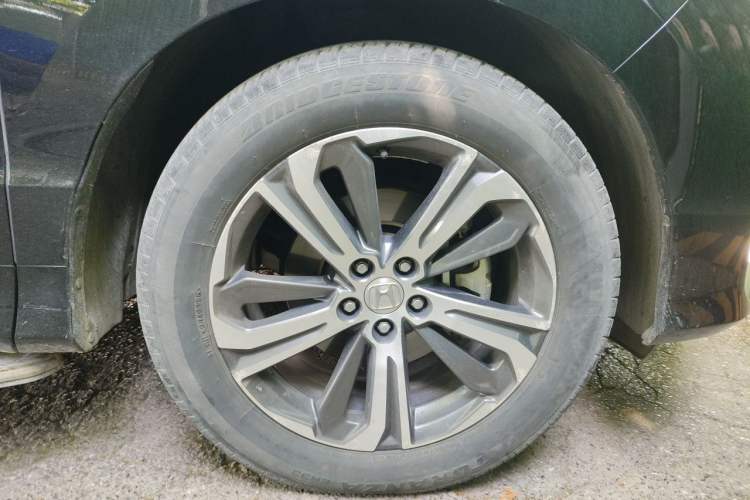 Used Honda UR-V 2020 240TURBO Two-Wheel Drive Zhiyue Version Right Front Wheel Hub