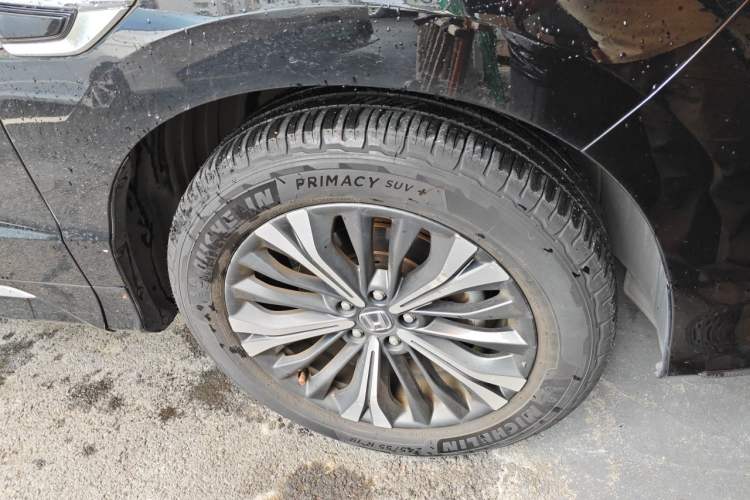 Used Honda UR-V 2020 370TURBO Two-Wheel Drive Luxury Edition Right Front Wheel Hub