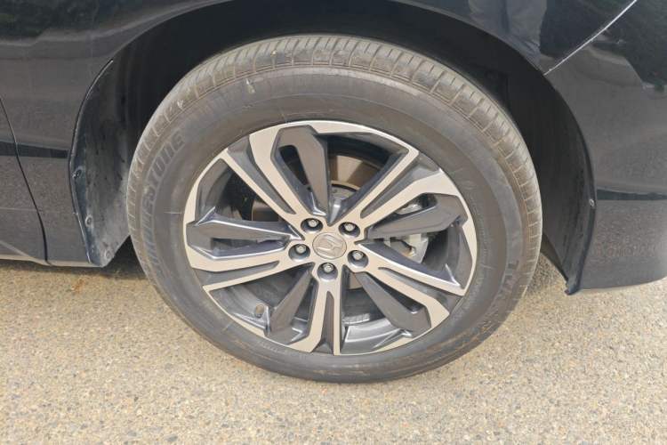 Used Honda UR-V 2020 240TURBO Two-Wheel Drive Zhiyue Version Right Front Wheel Hub