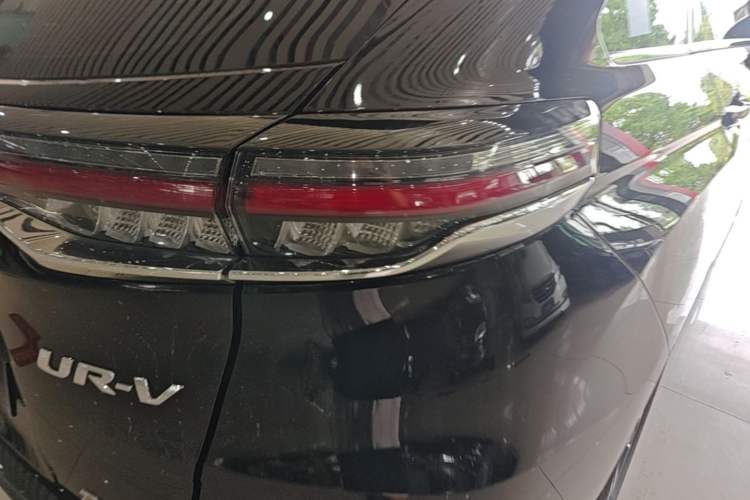 Used Honda UR-V 2020 240TURBO Two-Wheel Drive Zhiyue Version Right Rear Taillight