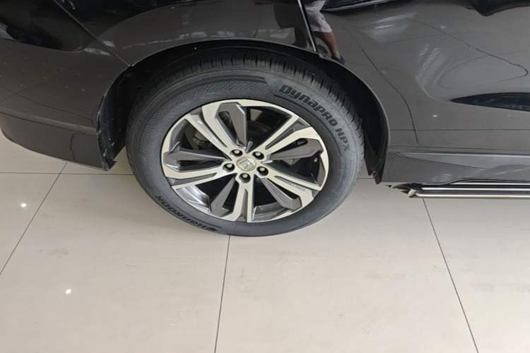 Used Honda UR-V 2020 240TURBO Two-Wheel Drive Zhiyue Version Right Rear Wheel Hub