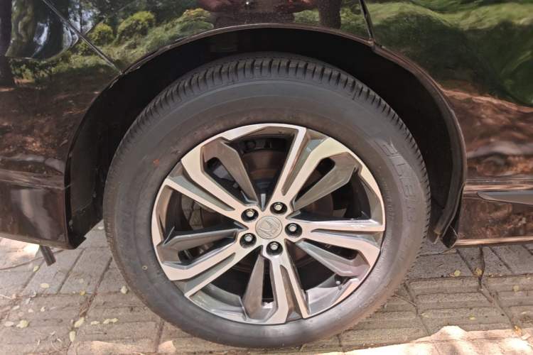 Used Honda UR-V 2020 240TURBO Two-Wheel Drive Zhiyue Version Right Rear Wheel Hub