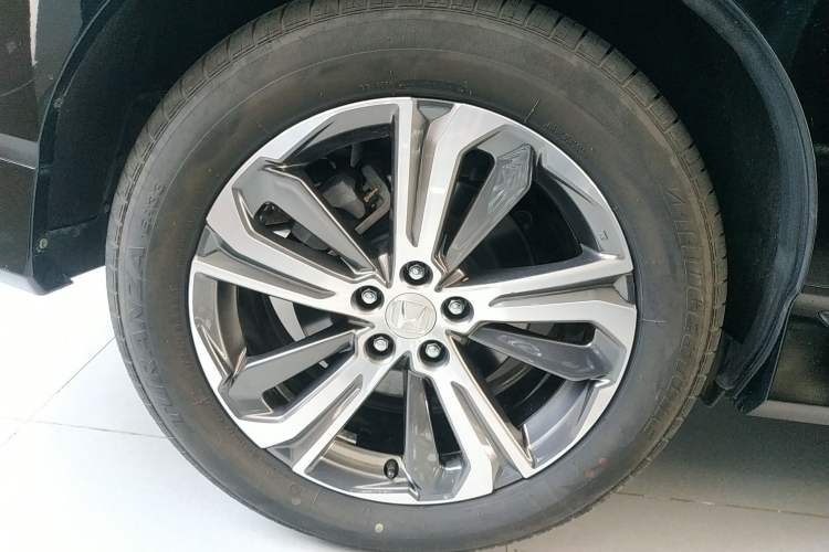 Used Honda UR-V 2020 240TURBO Two-Wheel Drive Zhiyue Version Right Rear Wheel Hub