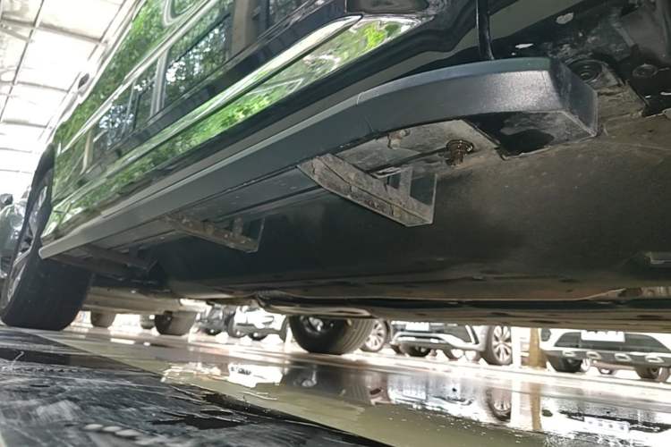 Used Honda UR-V 2020 370TURBO Four-Wheel Drive Prestige Edition Right Side Sill