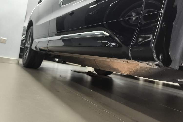 Used Honda UR-V 2020 370TURBO Four-Wheel Drive Prestige Edition Right Side Sill