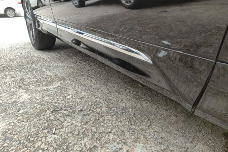 Used Honda UR-V 2020 370TURBO Four-Wheel Drive Prestige Edition Right Side Sill