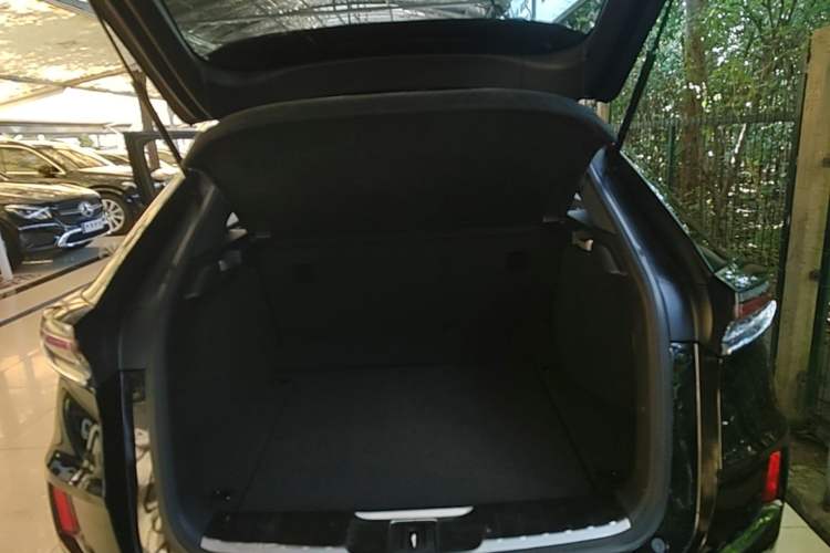 Used Honda UR-V 2020 370TURBO Four-Wheel Drive Prestige Edition Trunk