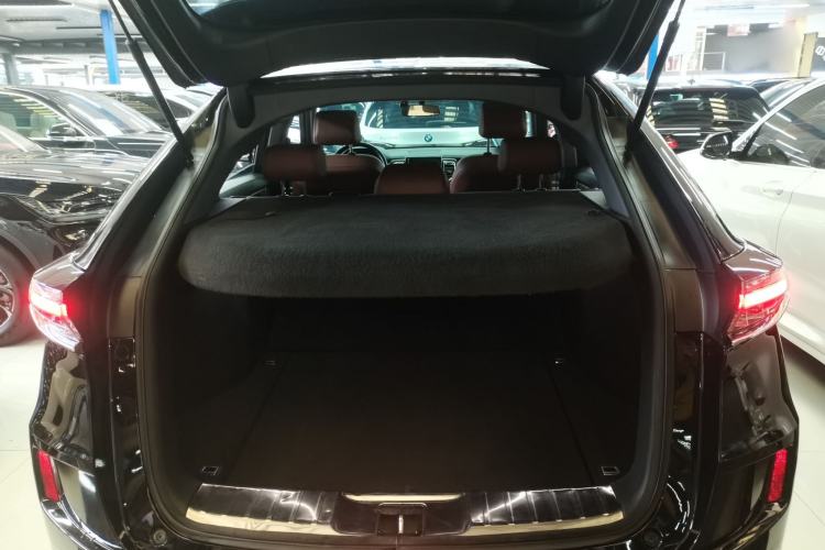 Used Honda UR-V 2020 370TURBO Two-Wheel Drive Luxury Edition Trunk
