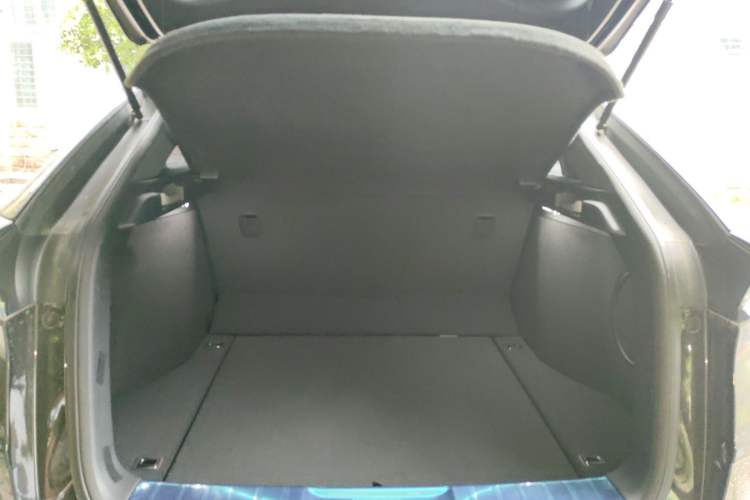 Used Honda UR-V 2020 370TURBO Four-Wheel Drive Prestige Edition Trunk