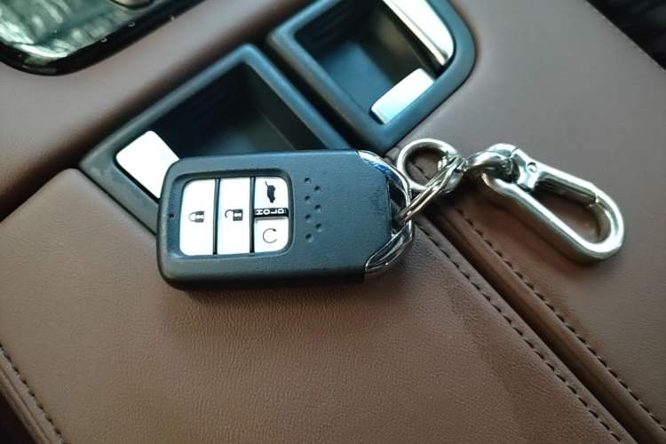 Used Honda UR-V 2020 370TURBO Four-Wheel Drive Prestige Edition Vehicle Key
