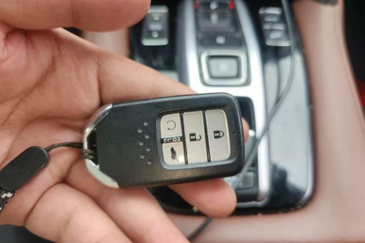 Used Honda UR-V 2020 370TURBO Four-Wheel Drive Prestige Edition Vehicle Key