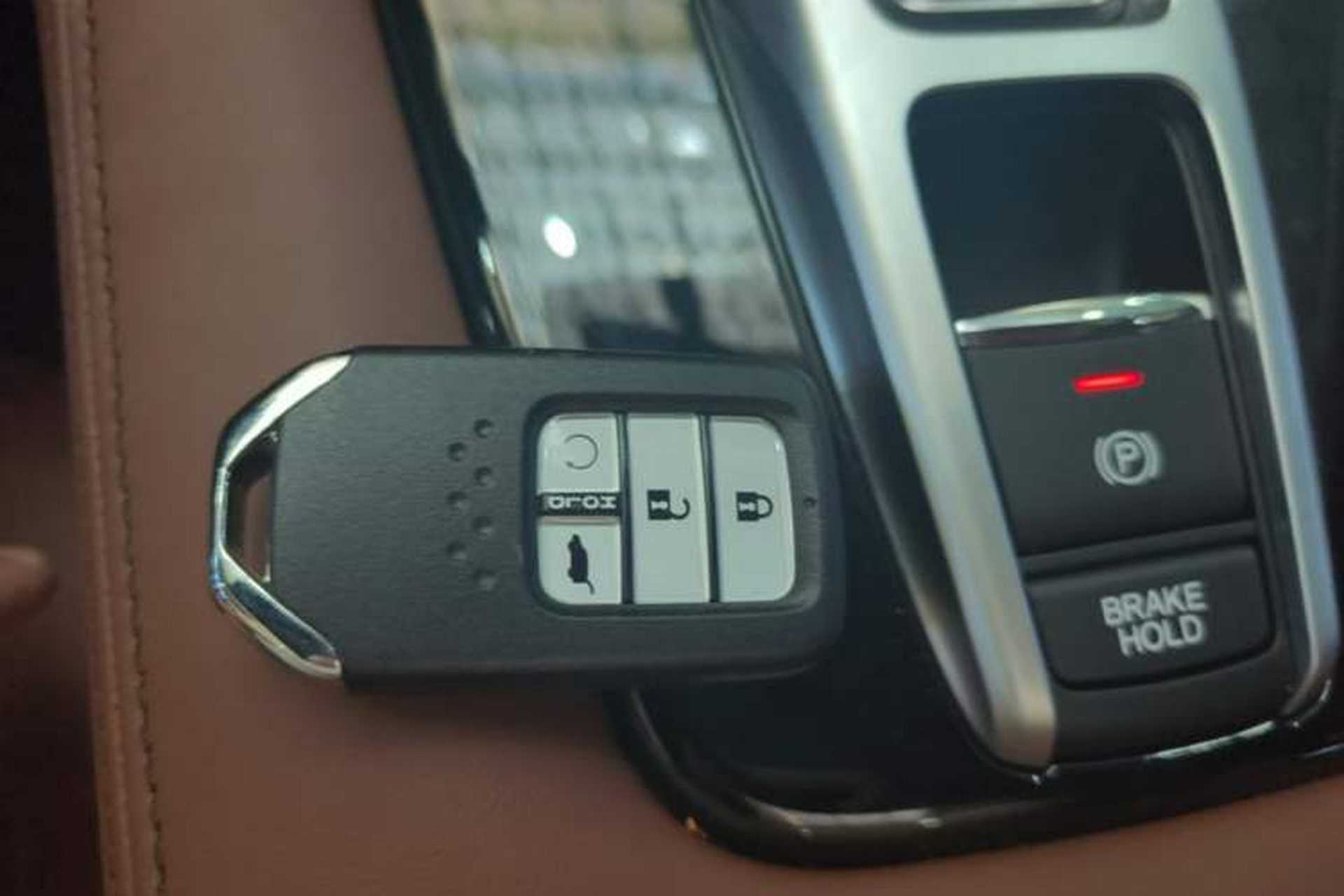 Used Honda UR-V 2020 370TURBO Two-Wheel Drive Luxury Edition Vehicle Key