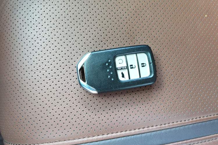 Used Honda UR-V 2020 370TURBO Two-Wheel Drive Luxury Edition Vehicle Key