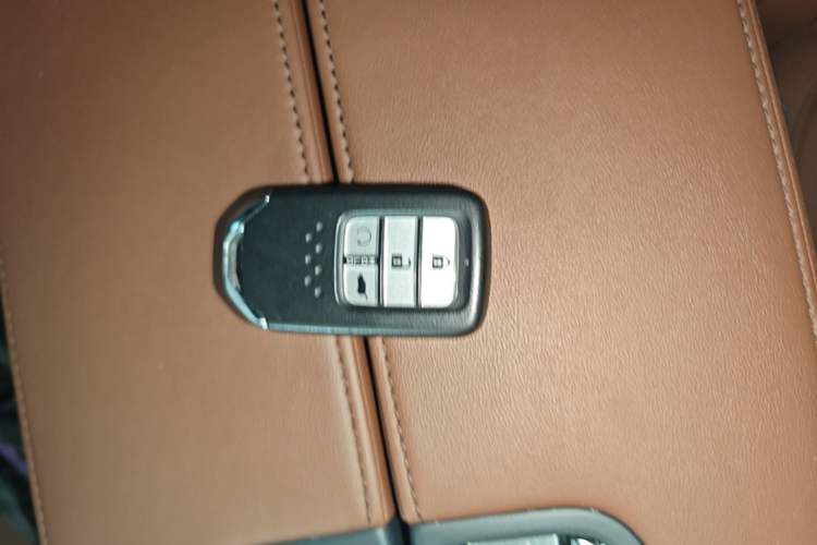 Used Honda UR-V 2020 370TURBO Four-Wheel Drive Prestige Edition Vehicle Key