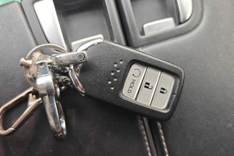 Used Honda UR-V 2020 240TURBO Two-Wheel Drive Zhiyue Version Vehicle Key