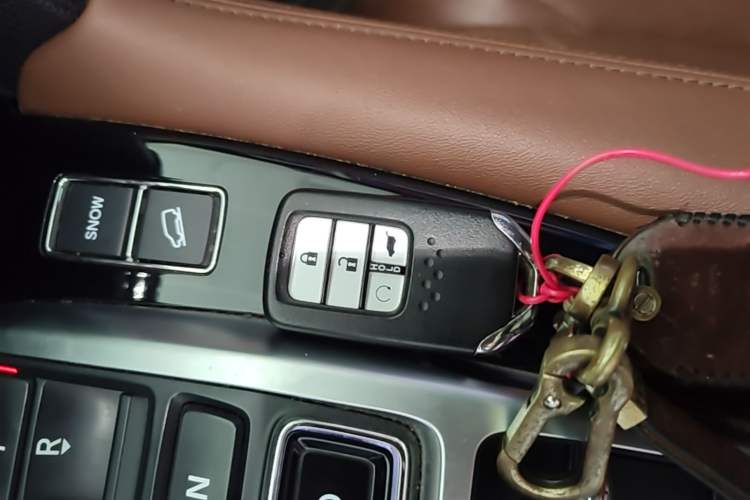 Used Honda UR-V 2020 370TURBO Two-Wheel Drive Luxury Edition Vehicle Key