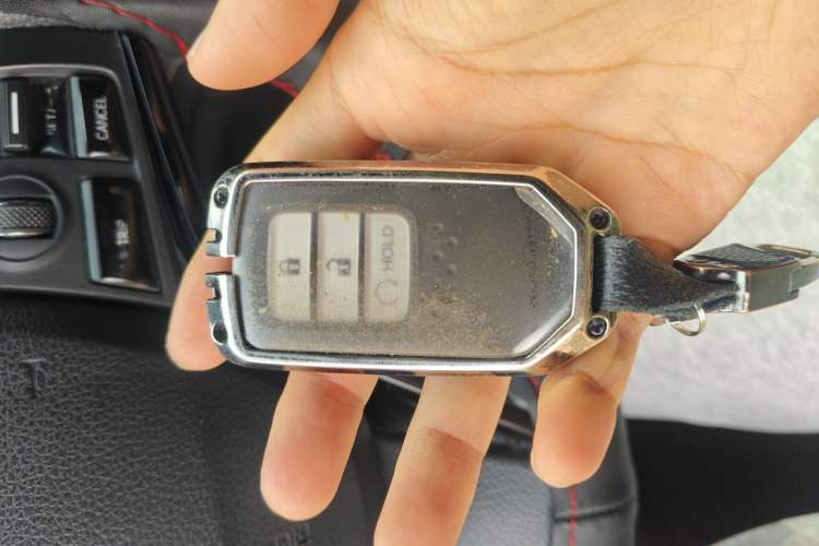 Used Honda UR-V 2020 240TURBO Two-Wheel Drive Zhiyue Version Vehicle Key