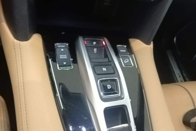 Used Honda UR-V 2020 370TURBO Four-Wheel Drive Prestige Edition Gear Lever