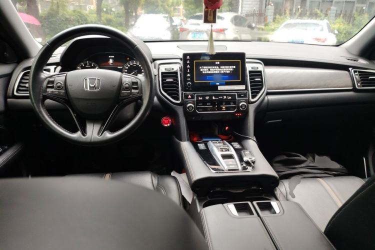 Used Honda UR-V 2020 370TURBO Two-Wheel Drive Luxury Edition Center Console