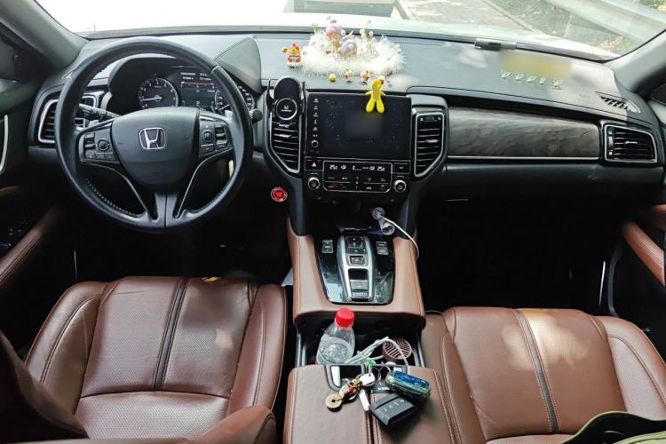 Used Honda UR-V 2020 370TURBO Two-Wheel Drive Luxury Edition Center Console
