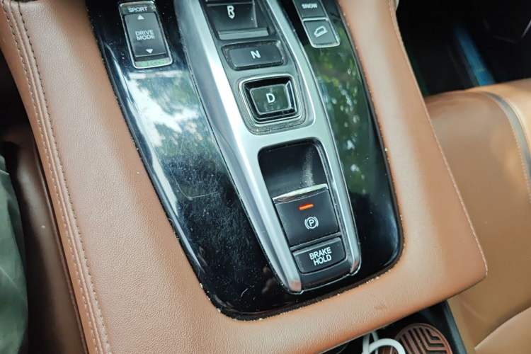Used Honda UR-V 2020 370TURBO Two-Wheel Drive Luxury Edition Gear Lever
