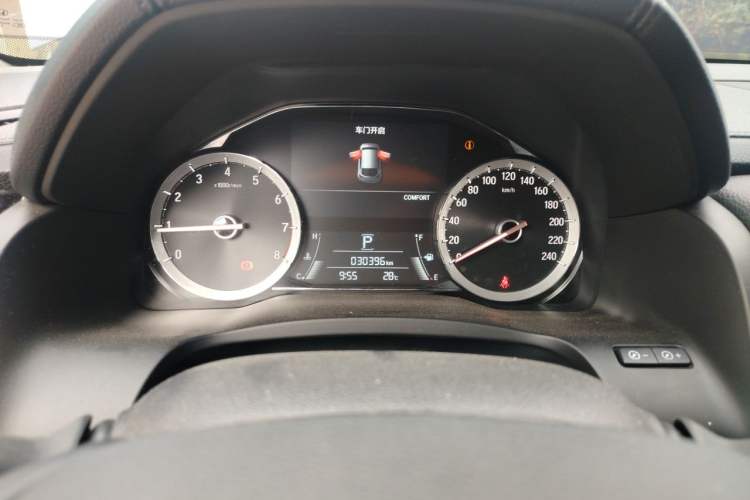 Used Honda UR-V 2020 370TURBO Two-Wheel Drive Luxury Edition Odometer Close Up