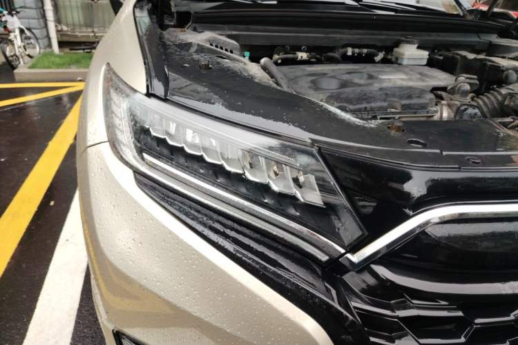 Used Honda UR-V 2020 370TURBO Two-Wheel Drive Luxury Edition Right Front Headlight