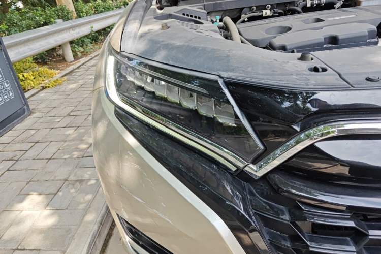 Used Honda UR-V 2020 370TURBO Two-Wheel Drive Luxury Edition Right Front Headlight
