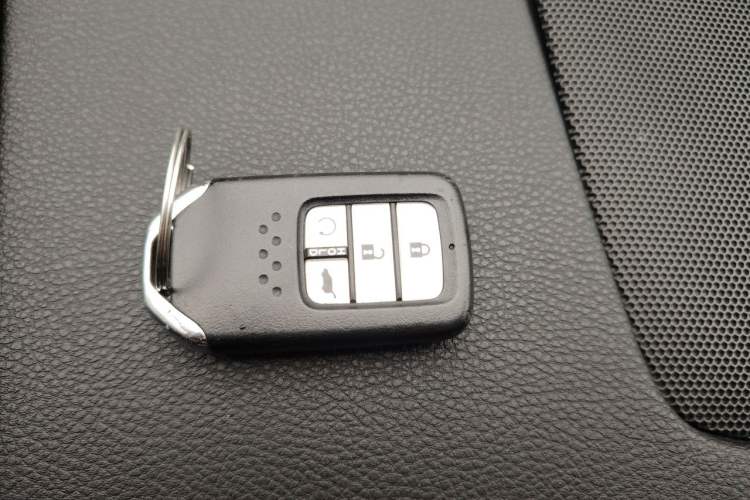 Used Honda UR-V 2020 370TURBO Two-Wheel Drive Luxury Edition Vehicle Key